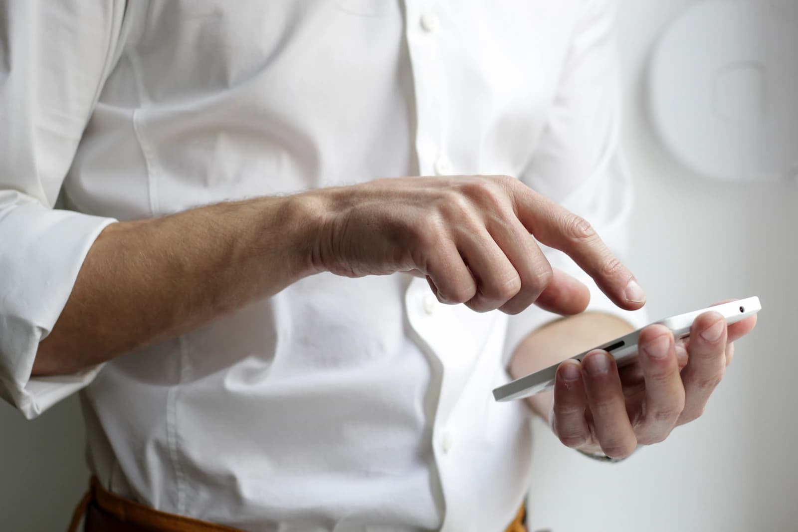 Designing a Notification System: Gateways, Queues, and Idempotency